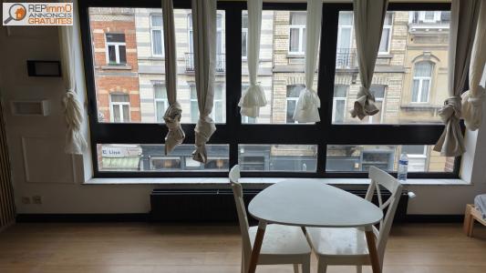 Louer Appartement Uccle 900 euros